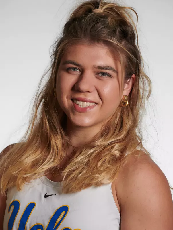 UCLA Athletics - 2022 UCLA Women's Gymnastics Media Day portraits and poster photos.  UCLA, Los Angeles, CA.
November 11th, 2020
Copyright Don Liebig/ASUCLA
Tratz_Pauline_004.NEF