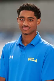 UCLA Athletics - 2020-2021 UCLA Track and Field athlete portraits, UCLA, Los Angeles, CA.
January 30th, 2021
Copyright  Don Liebig/ASUCLA
Riley_Darius_006.NEF