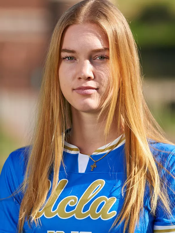 UCLA Athletics - Spring 2021 UCLA Women’s Soccer media day portraits, poster shots and social media images. UCLA, Los Angeles, CA.
January 16th, 2021
Copyright Don Liebig/ASUCLA
Gilday_Jaclyn_007.NEF