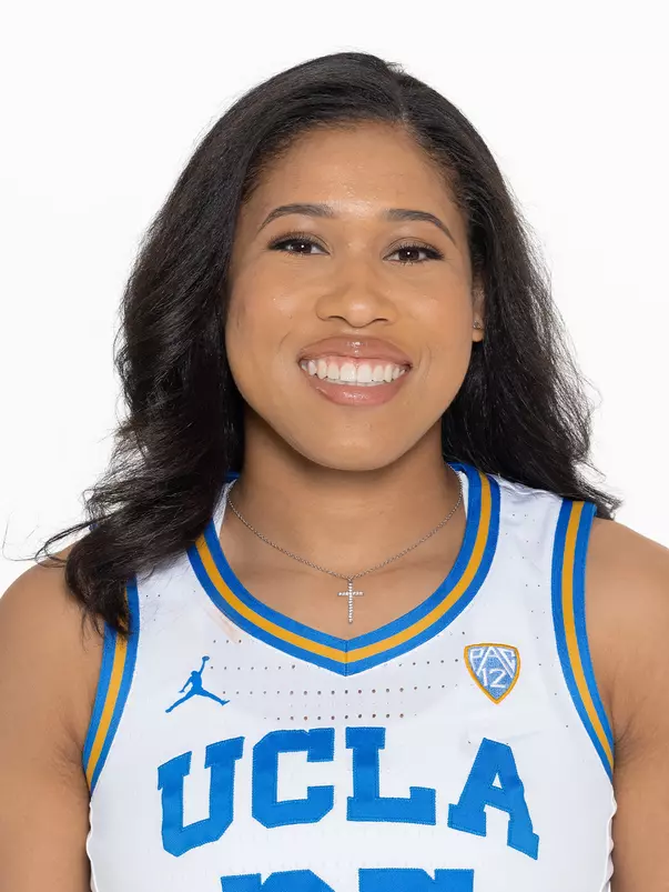 Camryn Brown Headshot