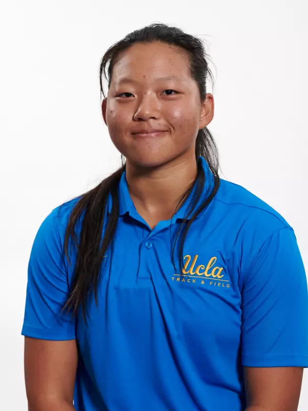 Lydia Liu 2022-23 Head Shot