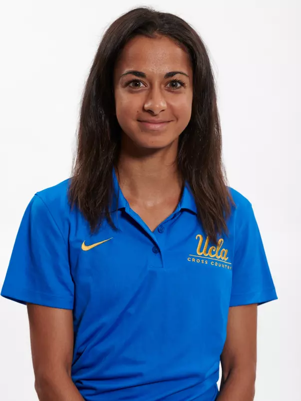 Angelina Shandro 2022-23 Head Shot