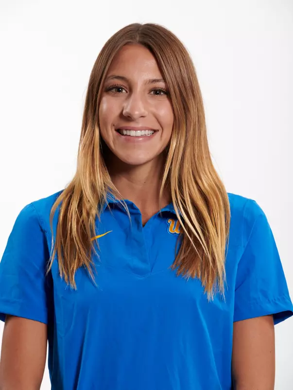 UCLA Athletics - 2022 UCLA Men's and Women's Cross Country Media Day, portraits and team photos, UCLA, Los Angeles, , CA.September 28th, 2022Copyright Don Liebig/ASUCLATavella_Emma_02.NEF