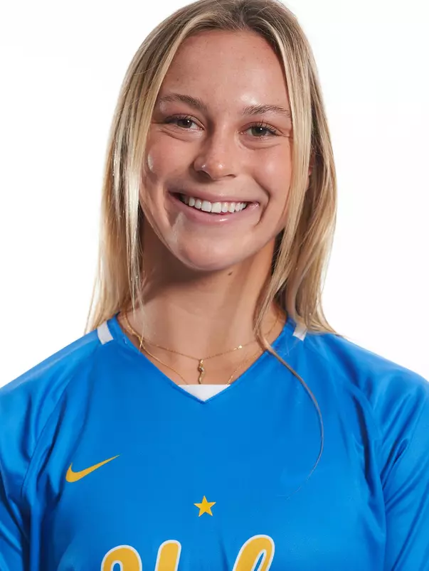 Lilly Reale 2022 Head Shot