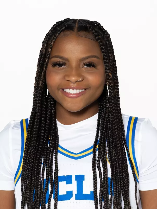 Londynn Jones_2023-24 Headshot