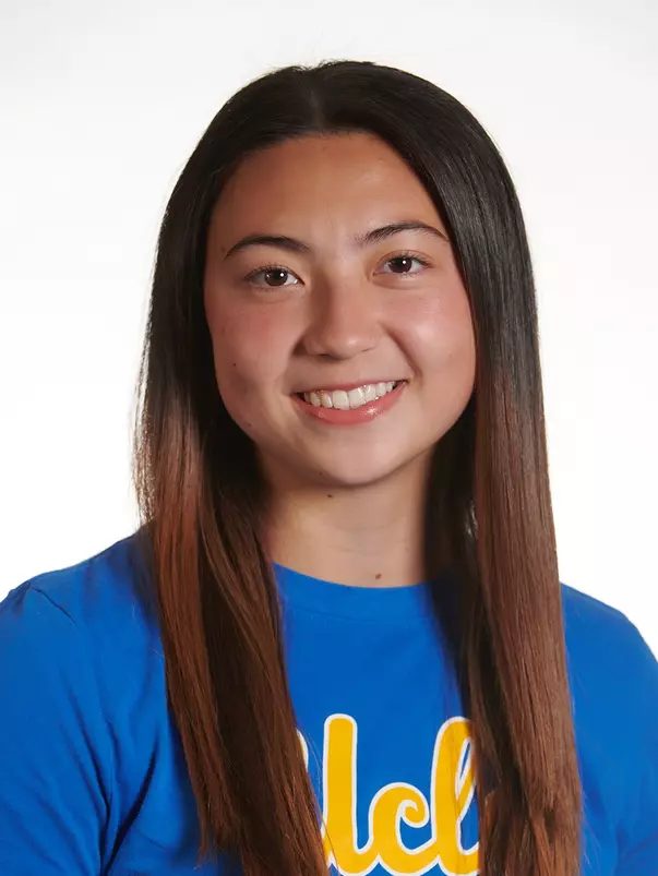 Alexandra Dessart, headshot