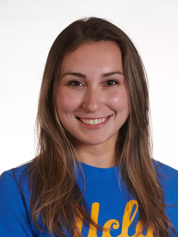 Dia Gawronski, headshot