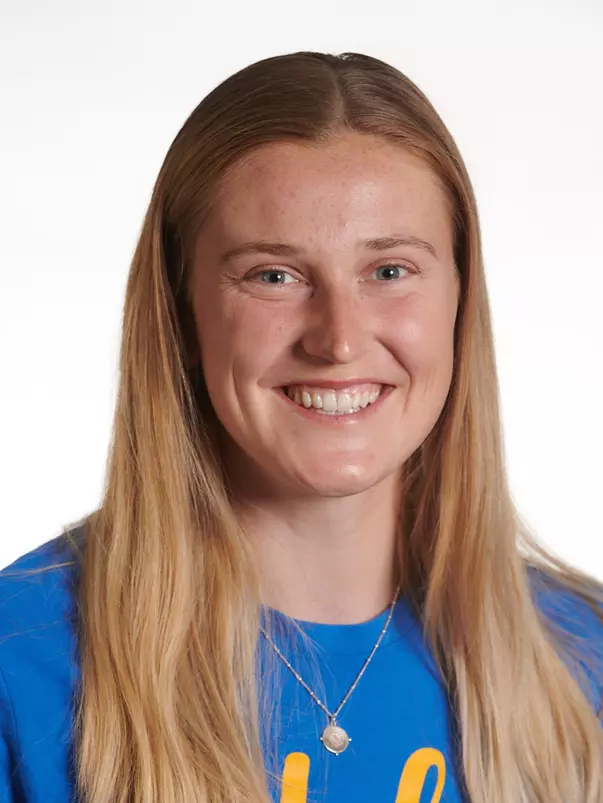 Olivia Hay, headshot