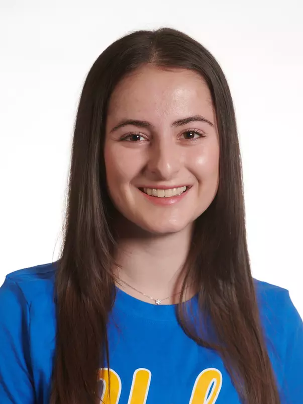 Clara Kennedy, headshot