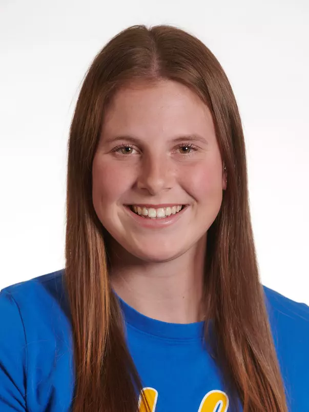 Sophia Manos, headshot