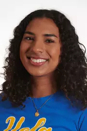 Makayla Roberts, headshot
