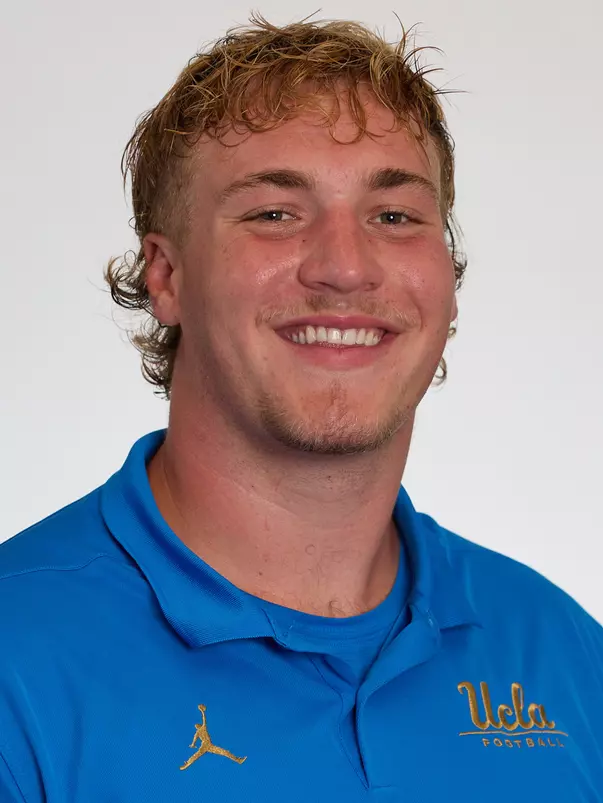UCLA Athletics - 2023 UCLA Football student athlete portraits, UCLA, Los Angeles, CA.
July 18th and 19th, 2023
Copyright Don Liebig/ASUCLA
Digiorgio_Garrett_005.CR3