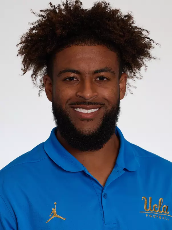 UCLA Athletics - 2023 UCLA Football student athlete portraits, UCLA, Los Angeles, CA.
July 18th and 19th, 2023
Copyright Don Liebig/ASUCLA
Griffin_Chase_003.CR3