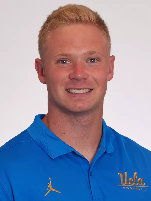 UCLA Athletics - 2023 UCLA Football student athlete portraits, UCLA, Los Angeles, CA.
July 18th and 19th, 2023
Copyright Don Liebig/ASUCLA
Kowall_Brian_003.CR3