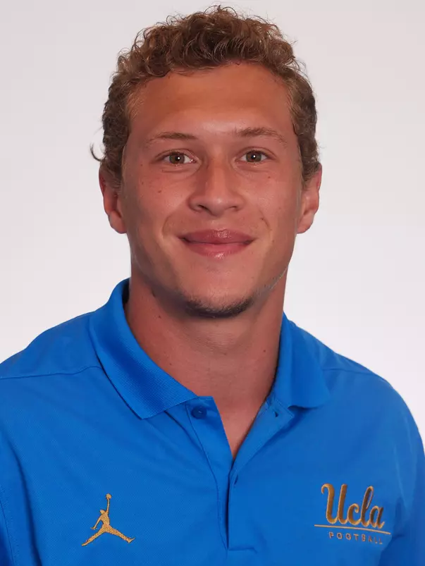 UCLA Athletics - 2023 UCLA Football student athlete portraits, UCLA, Los Angeles, CA.
July 18th and 19th, 2023
Copyright Don Liebig/ASUCLA
Rodriguez_Elijah_003.CR3