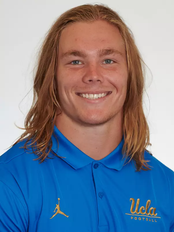 UCLA Athletics - 2023 UCLA Football student athlete portraits, UCLA, Los Angeles, CA.
July 18th and 19th, 2023
Copyright Don Liebig/ASUCLA
Steele_Carson_004.NEF