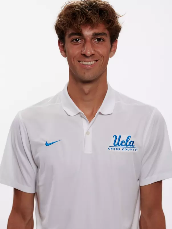 Head shot of Tristan Amell