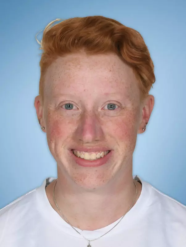 Maddie Perrett, headshot image