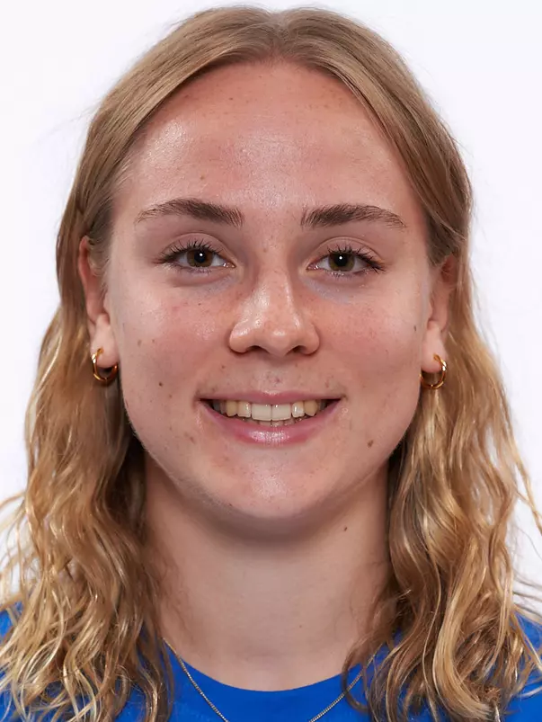 UCLA Athletics - 2023-2024 UCLA Swimming and Diving media day, portraits and team photos, UCLA, Los Angeles, CA.
September 12th, 2023
Copyright  Don Liebig/ASUCLA
Hallaselka_Lauren_005.NEF