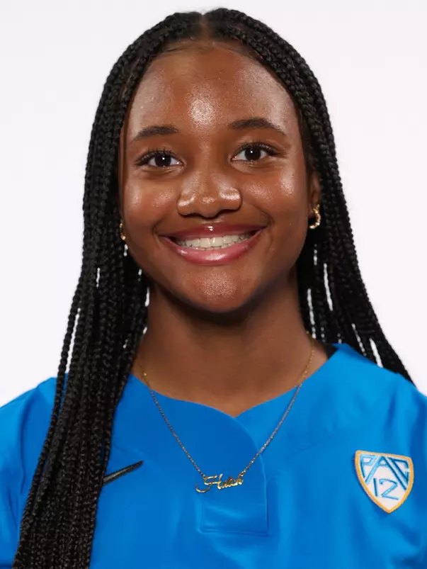 Lauren Hatch 2024 Headshot