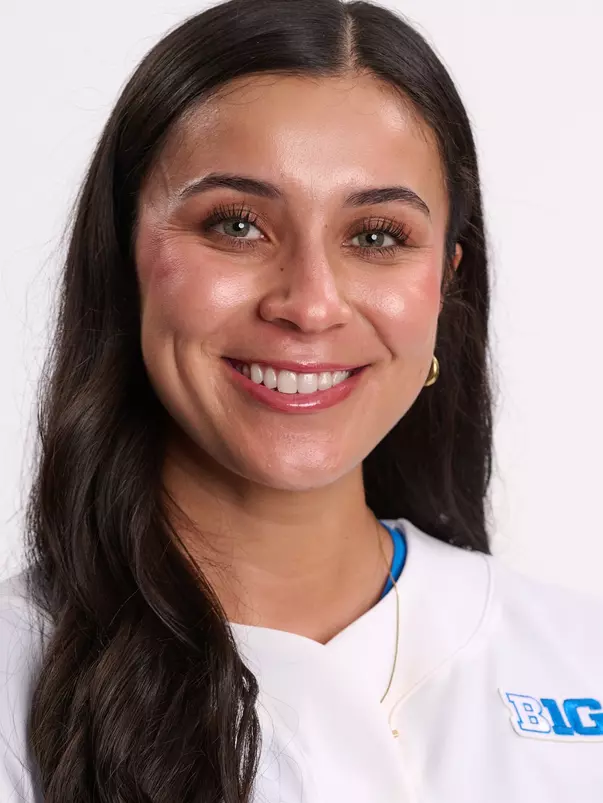 Savannah Pola 2025 Headshot