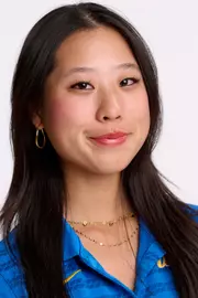 2024-25 Maye Huang Headshot