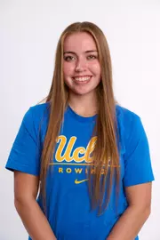 Danielle DeFrancisci_2024-25 Headshot