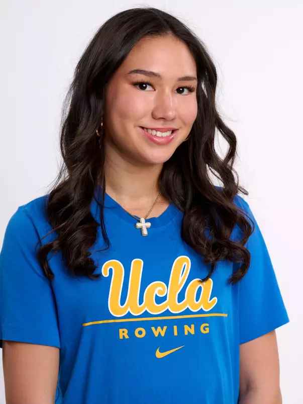 Maia Freeman_2024-25 Headshot