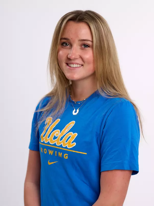 Lydia Hales_2024-25 Headshot