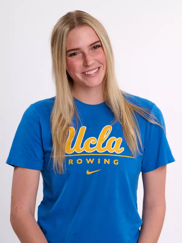 Alexandra Houk_2024-25 Headshot