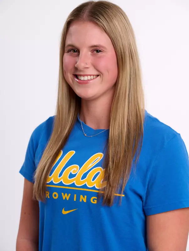 Sophia Manos_2024-25 Headshot