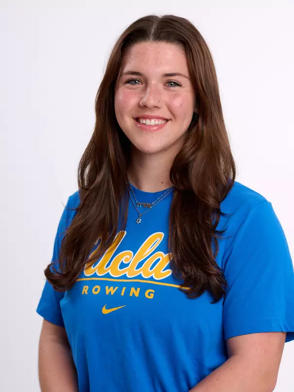 Tzippy Moehringer_2024-25 Headshot