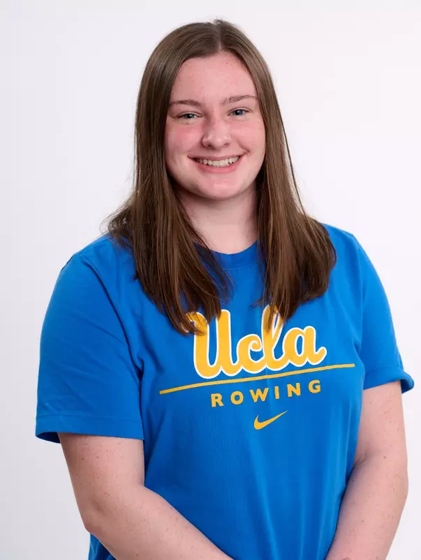 Bella Perez_2024-25 Headshot