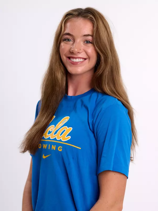 Claire Prindivile_2024-25 Headshot