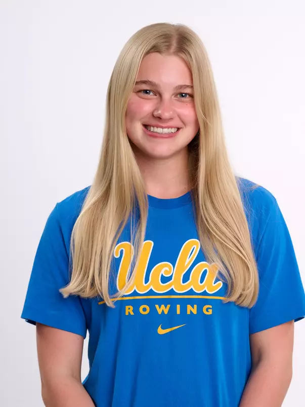 Sophie Sannes-Eckhoff_2024-25 Headshot