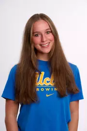 Zoe Staelens_2024-25 Headshot