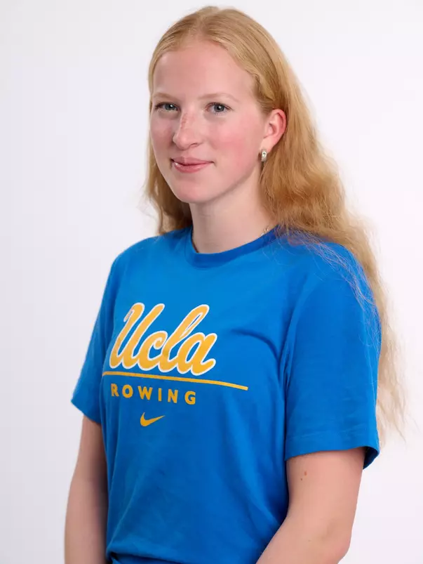 Helena Wegener_2024-25 Headshot