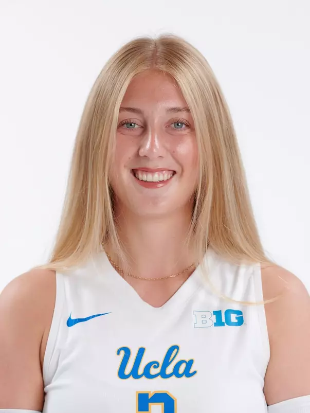 Kate Duffey Headshot