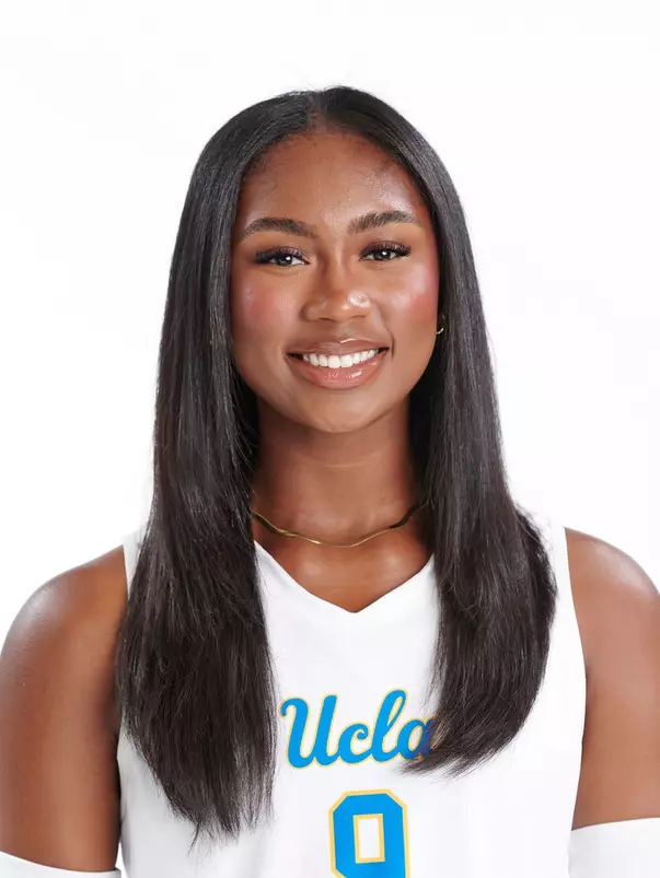 Cheridyn Leverette Headshot