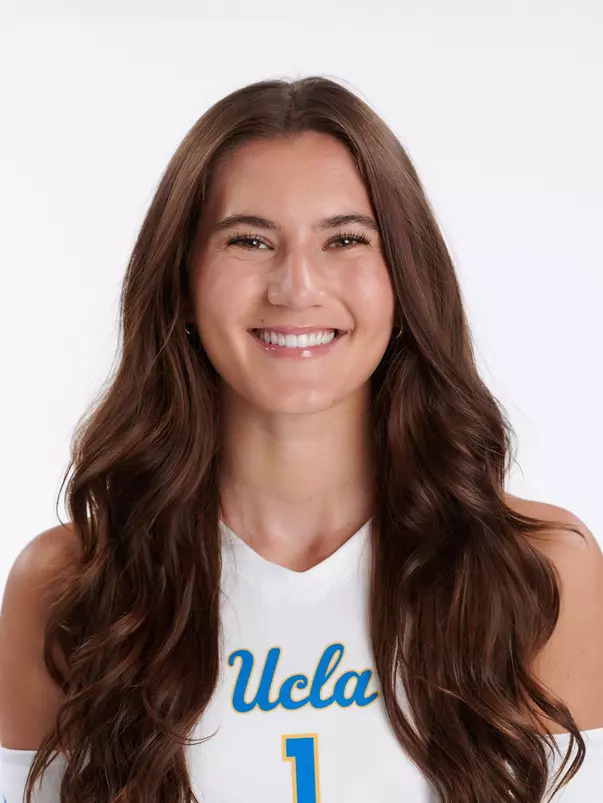 Zayna Meyer Headshot