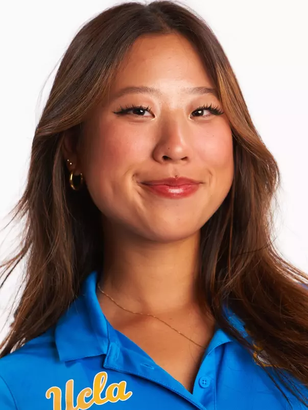 Maye Huang 2025-26 Headshot