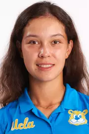 Zoe Sprecher 2025-26 Headshot