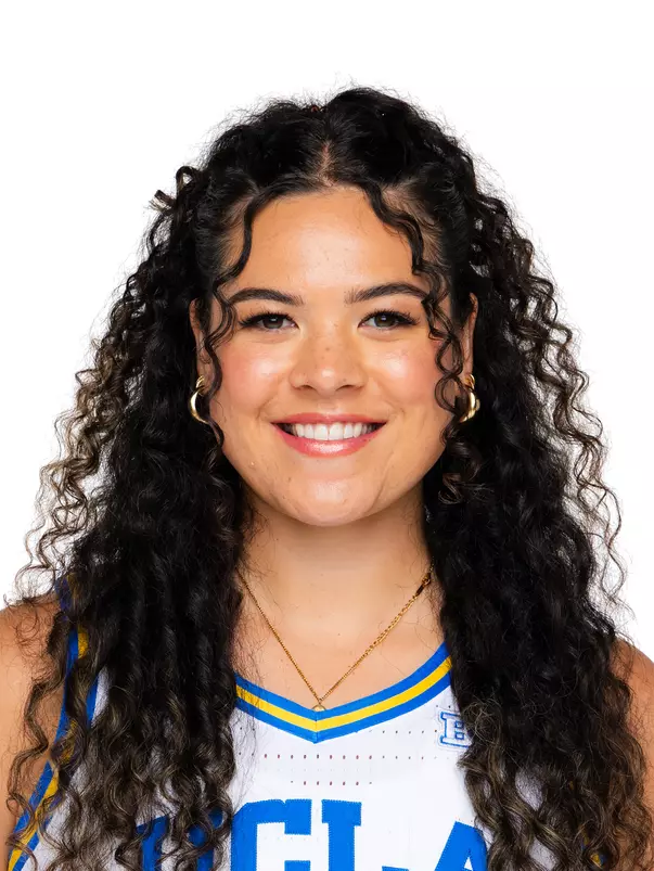 2526_Headshot_Web_Charlisse_Leger-Walker