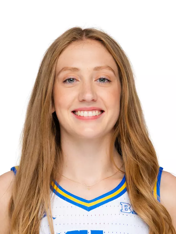 2526_Headshot_Web_Gianna_Kneepkens