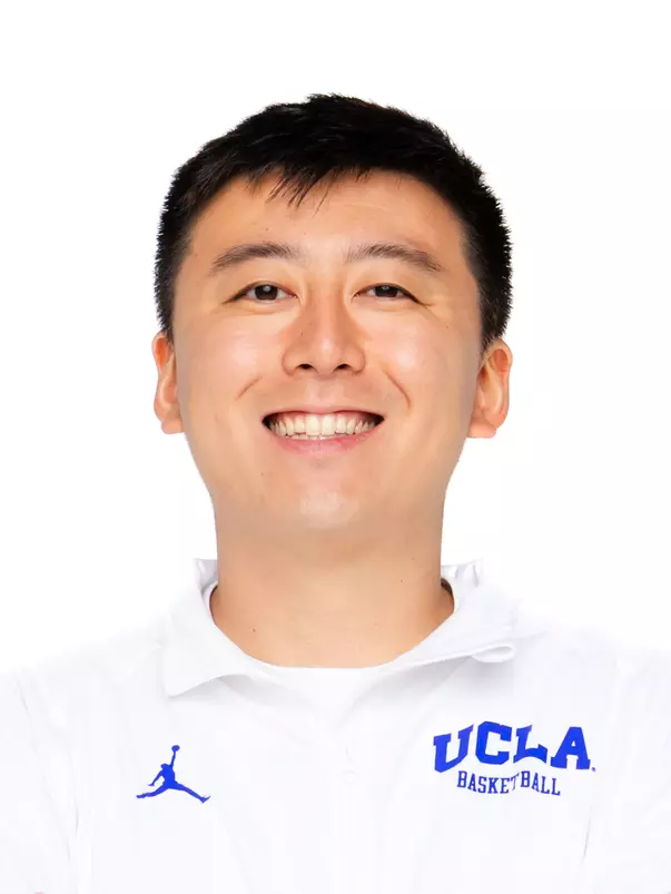 2526_Headshot_Web_Soh_Matsuura