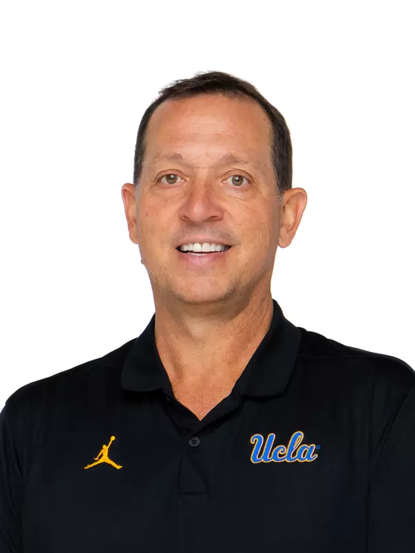 2526_Headshot_Web_Tony_Newnan