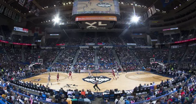 XL Center UConn vs Temple (photo by Stephen Slade