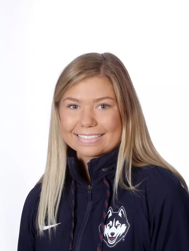 Kylie Gavitt Head Shot