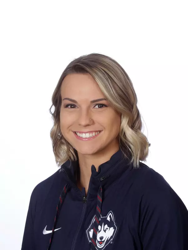 Carissa Brizzi Head Shot