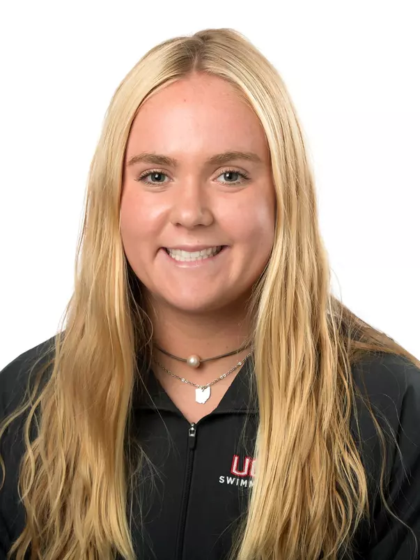 Molly Franklin Headshot